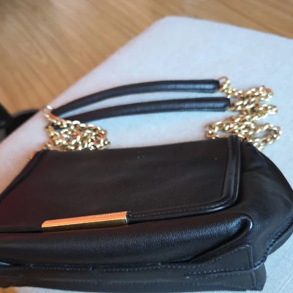 Emilio Pucci Black Crossbody Bag with Silver Chain - Picture 13 of 13